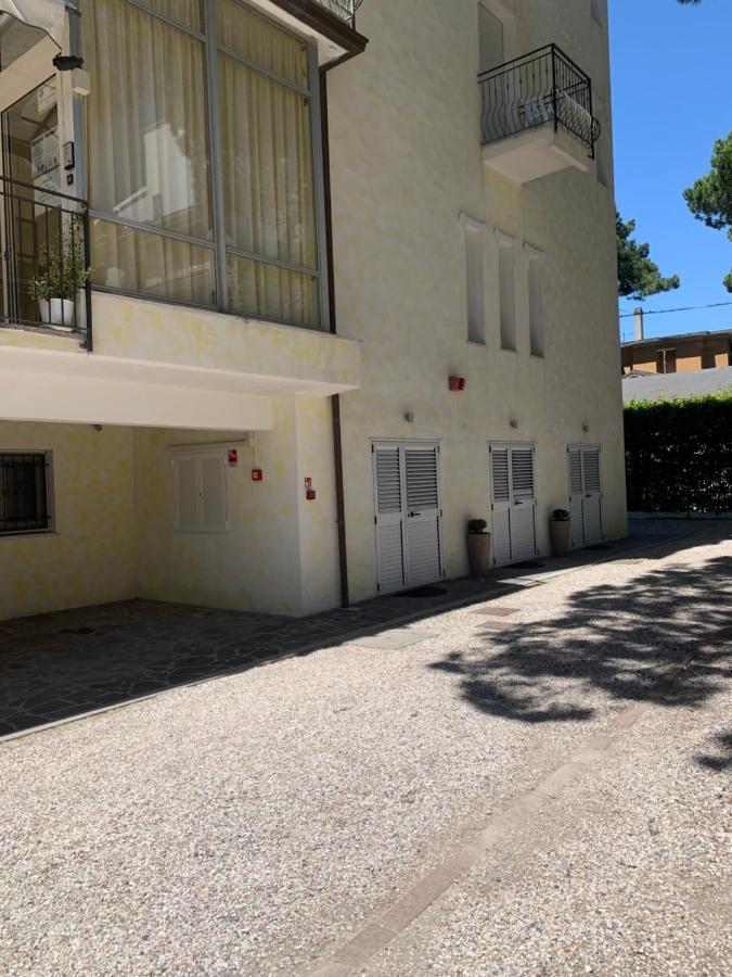 Hotel Augustus Milano Marittima Dış mekan fotoğraf