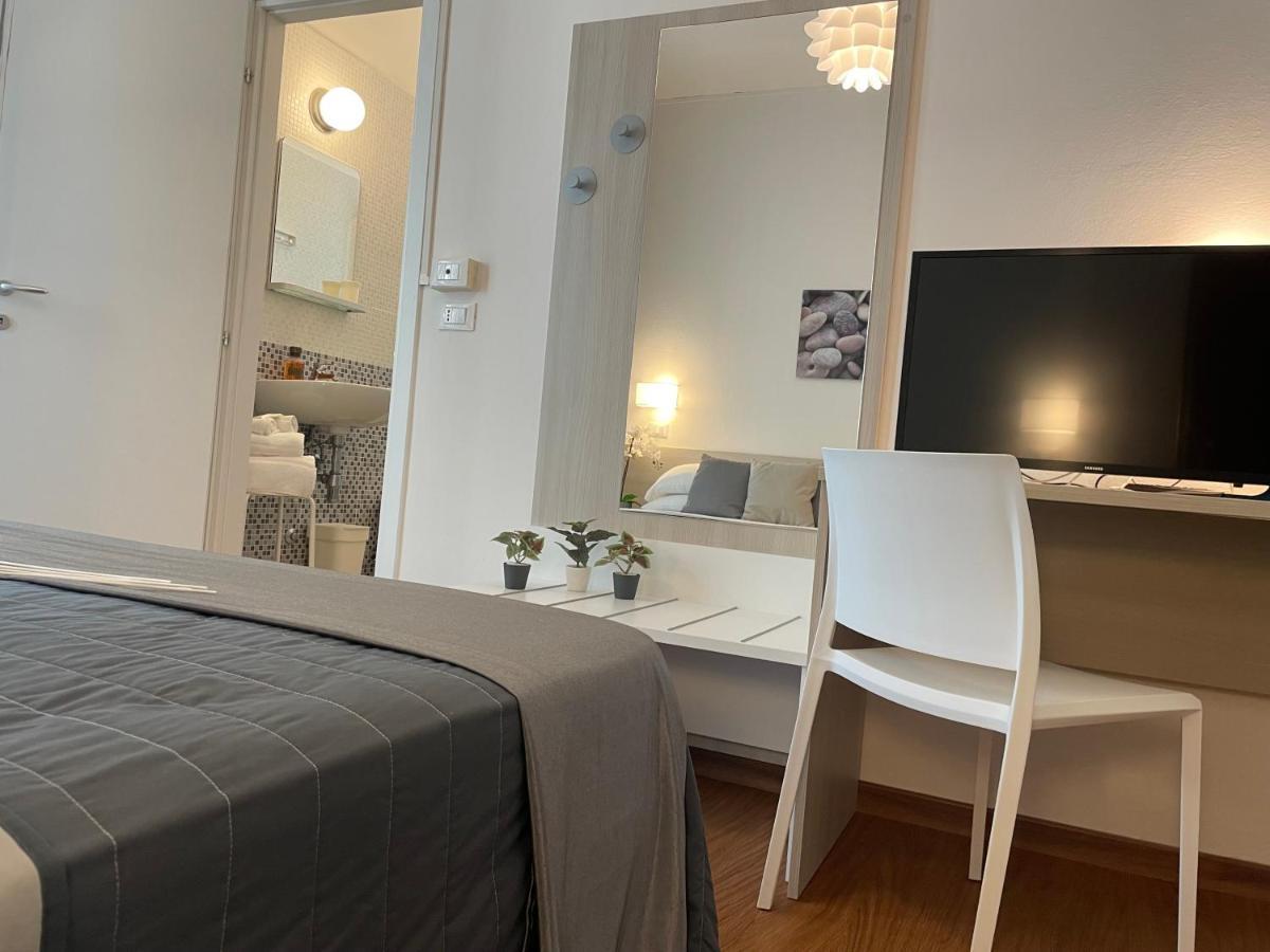 Hotel Augustus Milano Marittima Dış mekan fotoğraf