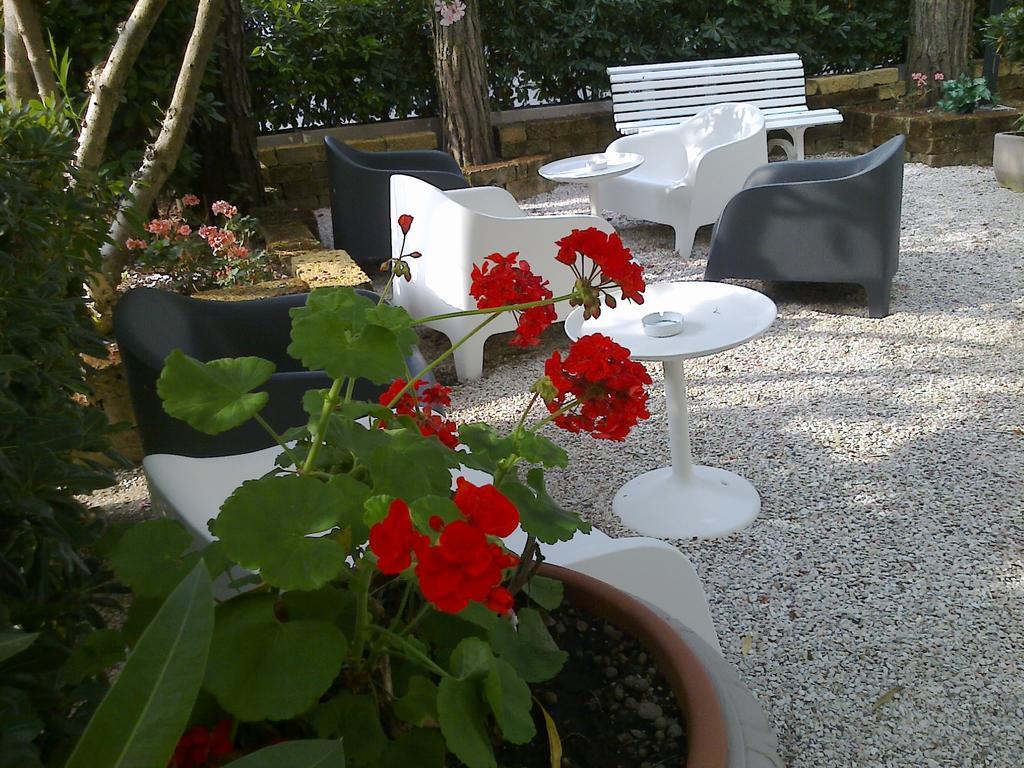 Hotel Augustus Milano Marittima Dış mekan fotoğraf