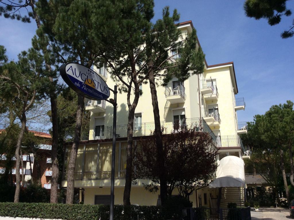 Hotel Augustus Milano Marittima Dış mekan fotoğraf