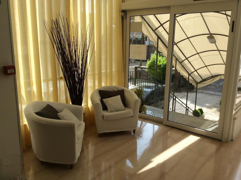 Hotel Augustus Milano Marittima Dış mekan fotoğraf