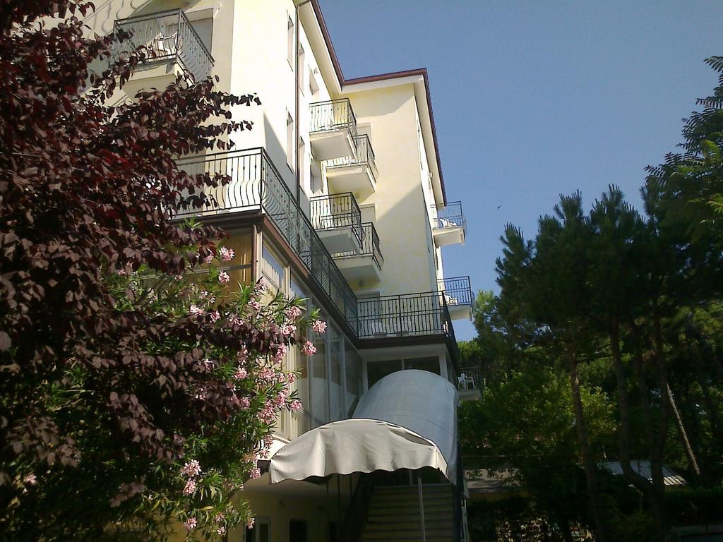 Hotel Augustus Milano Marittima Dış mekan fotoğraf