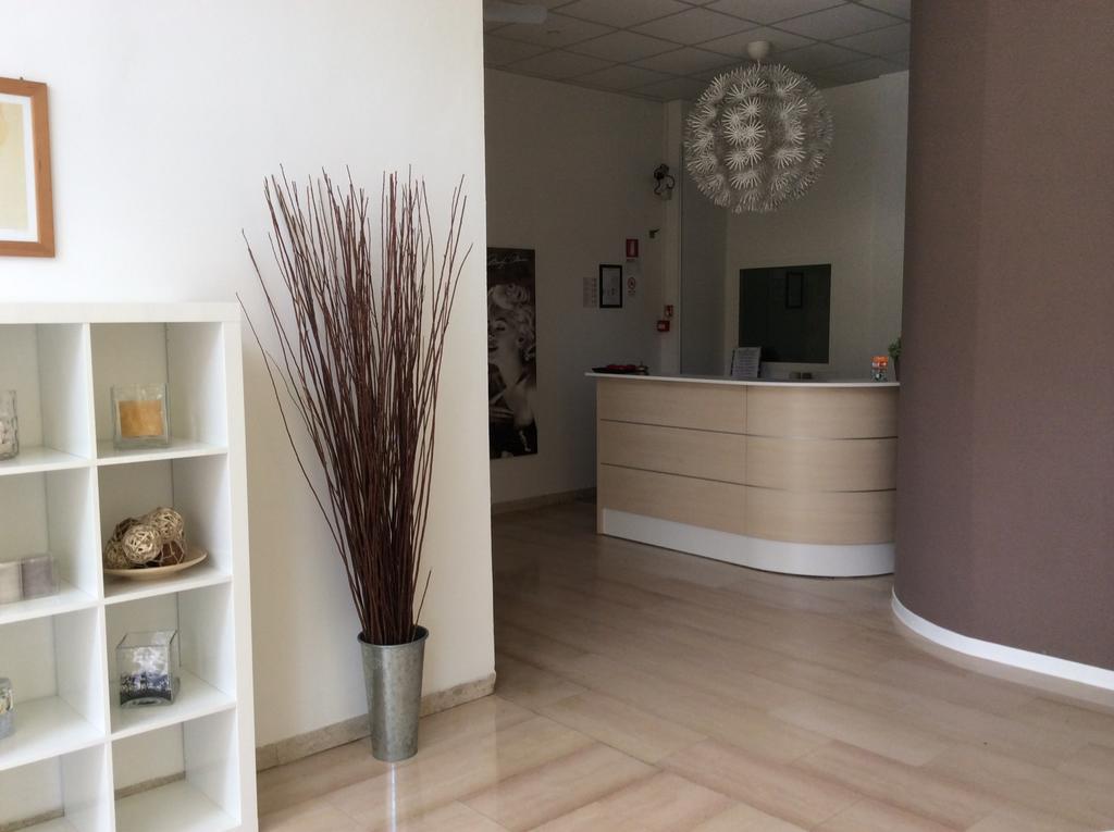 Hotel Augustus Milano Marittima Dış mekan fotoğraf